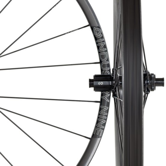 SOLIX M UL300 CARBON