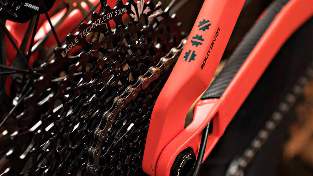 Salsa Cassidy C 2021 — rámová sada, Black/Raw Carbon