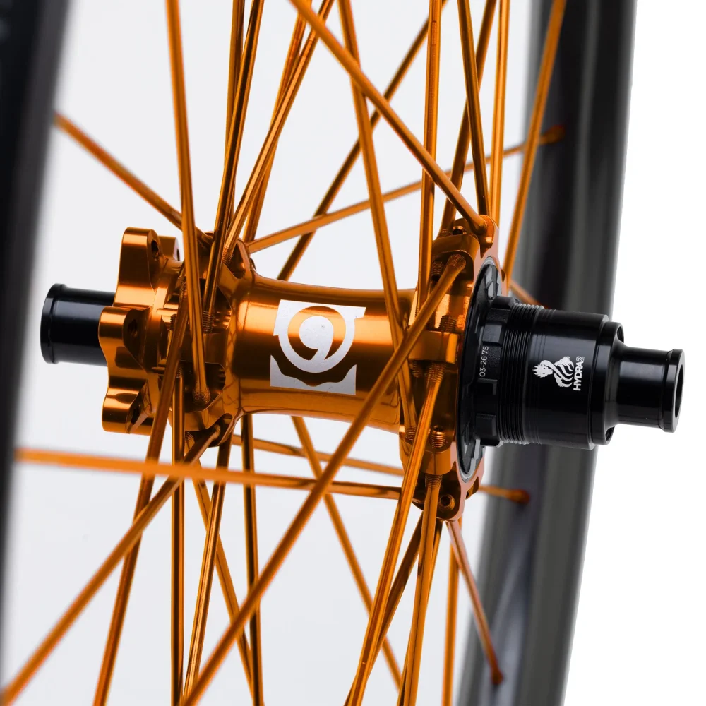 Detail Fuse Carbon